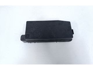 Блок предохранителей  95202895   Opel Antara    