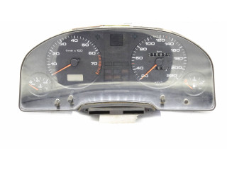 Přístrojová deska  Audi 80 90 B3 1990 893919033a, 893919067  