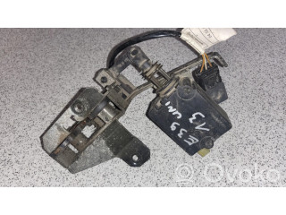 Zámek zadních dveří 8238469   BMW 5 E39 2003