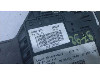   Pojistková skříňka 657077, 9667199780   Peugeot 207 2011