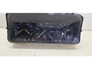 Přístrojová deska  Volkswagen PASSAT B3 1993 81117621  