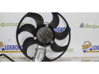 Вентилятор радиатора     3M5H8C607UH    Ford Focus 2.0