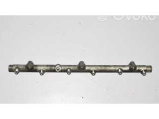 Vstřikovací lišta 0445216002   BMW 5 E39  pro naftový motor 2.5 M57 D25 (256D1) 