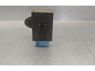Блок предохранителей 9657087180   Citroen C6    