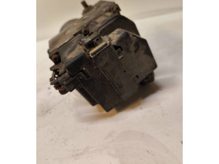Jednotka ABS 27531AC060, M000040550   Subaru Legacy 1998
