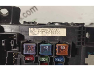 Pojistková skříňka Řídící jednotka BSM 8273005010, 05810530   Toyota Avensis T220 2000