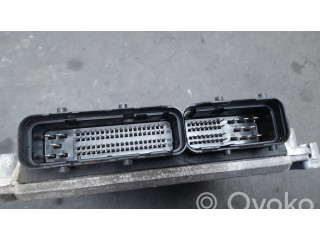 Блок управления двигателем Блок управления 0281012121, P05094285AC   Chrysler Voyager