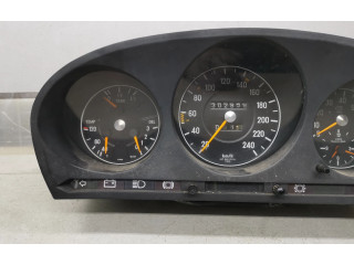Панель приборов 87001021   Mercedes-Benz S W116       