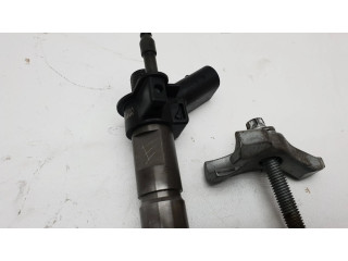 Vstřikovač 7797877   BMW 1 E82 E88  pro naftový motor 2.0 N47d20 