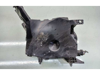   Pojistková skříňka 821110FB91   Toyota Verso 2012