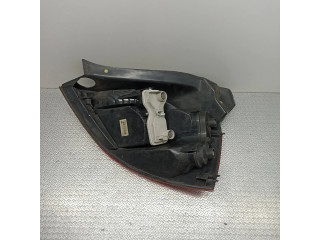 Задний фонарь  8200073236, 89390082    Renault Megane II   2002-2005 года