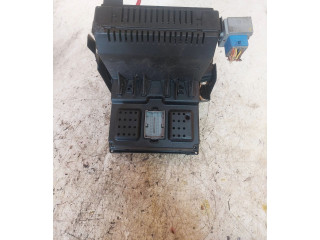 Блок комфорта 30682981, 00004677821   Volvo V70   