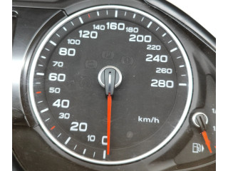 Панель приборов 8R0920930P   Audi Q5 SQ5       