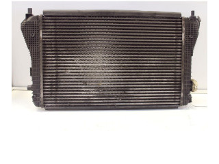 Интеркулер  1K0145803AF, 1580B   Volkswagen Golf Plus 