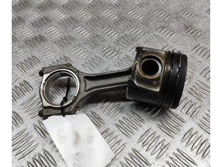  Поршень B47 D20 A 8519401, 8473777  BMW 4 F32 F33  