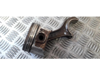 Píst    Alfa Romeo 145 - 146  pro benzínový motor 1.6  