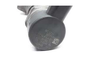 Vstřikovací lišta 31259011, 30777576   Volvo XC90    d5224t4 