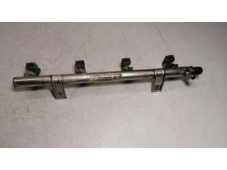 Vstřikovací lišta A1660700895   Mercedes-Benz A W168  pro benzínový motor 1.4  