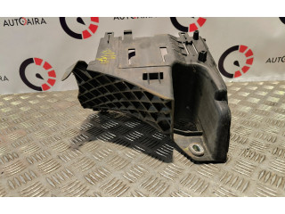 Блок предохранителей  68251775AA   Jeep Grand Cherokee    