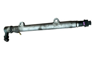 Vstřikovací lišta 2381033021   Toyota Auris 150     