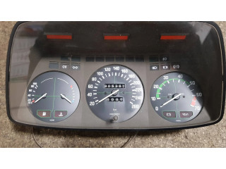 Přístrojová deska  BMW 7 E23 1983 1360857  