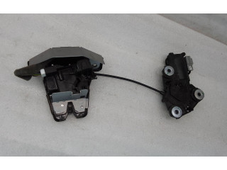 Замок багажника 31484236, A080105    Volvo XC60 2017 -  года