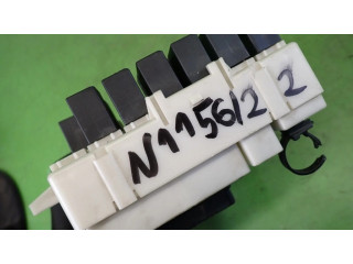 Блок предохранителей MN108319   Mitsubishi Colt    