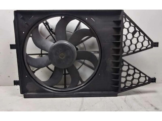 Вентилятор радиатора     6R0121207A    Seat Ibiza IV (6J,6P) 