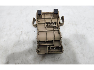Блок предохранителей 82201AJ000   Subaru Outback    