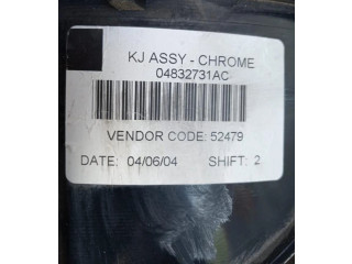 Přístrojová deska  Jeep Cherokee III KJ  04832731AC  