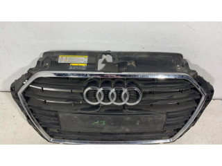 Верхняя решётка Audi A3 S3 8V 2013-2019 года 8V3853651AA      