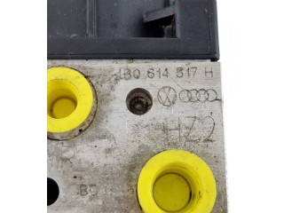 Блок АБС 0265225121, 4B0614517H   Audi  A6 S6 C5 4B  1997 - 2005 года
