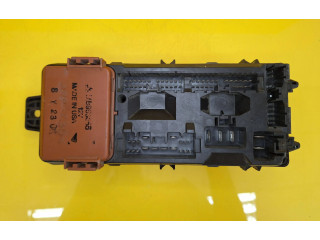 Блок предохранителей MB953355, MR318828   Mitsubishi Space Star    