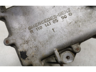 Vstřikovací lišta 0438100011, 0438120032   Mercedes-Benz S W116     