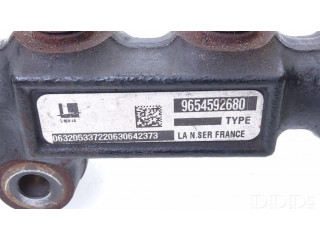 Топливная рампа 9654592680   Ford Grand C-MAX 1.6 