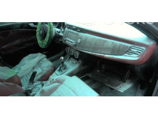 Блок АБС 71775488   Alfa Romeo  Giulietta   -  года