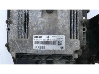 Řídící jednotka 0281014451, 55566278   Opel Zafira B 2009