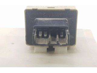   Pojistková skříňka 8198050030, 0665004650   Toyota Land Cruiser (J120) 2004