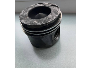 Píst A6420305517, A6420302218   Mercedes-Benz E W212    OM642.850 