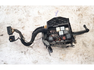Блок предохранителей  601907371B   Volkswagen Polo IV 9N3    