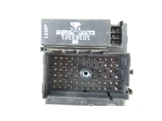   Pojistková skříňka 15266952   Hummer H2 2006