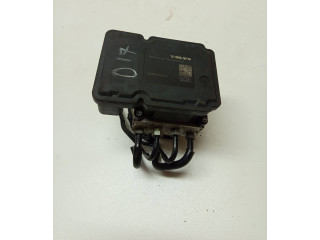 Jednotka ABS 10096104243, 617816001E   Volvo V40 Cross country 2017