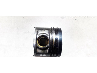 Píst    Alfa Romeo 156  pro naftový motor 1.9  