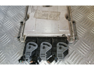 Řídící jednotka 8200143438, 0281010189   Renault Scenic RX 2000