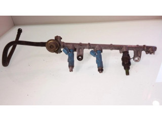 Vstřikovací lišta 2325023020   Toyota Yaris  pro benzínový motor 1.0  