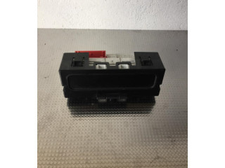 Дисплей    8200107839, FICHAVERMELHA   Renault Megane II