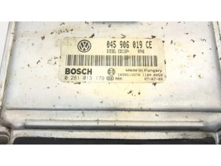 Řídící jednotka 045906019CE, K2079   Skoda Fabia Mk2 (5J) 2007
