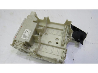 Блок предохранителей 827300H030   Peugeot 108    