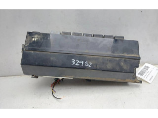 Блок предохранителей YQE500420SW   Land Rover Range Rover Sport L320    