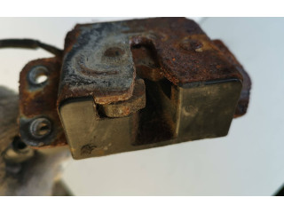Замок багажника     Toyota Previa (XR30, XR40) II 2000 - 2006 года